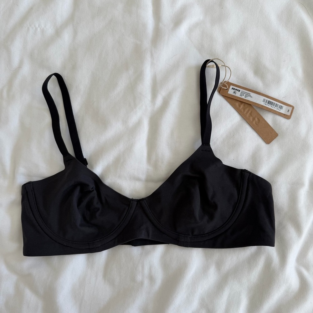 NWT Skims Fits Everybody Unlined Demi Bra 34B Onyx